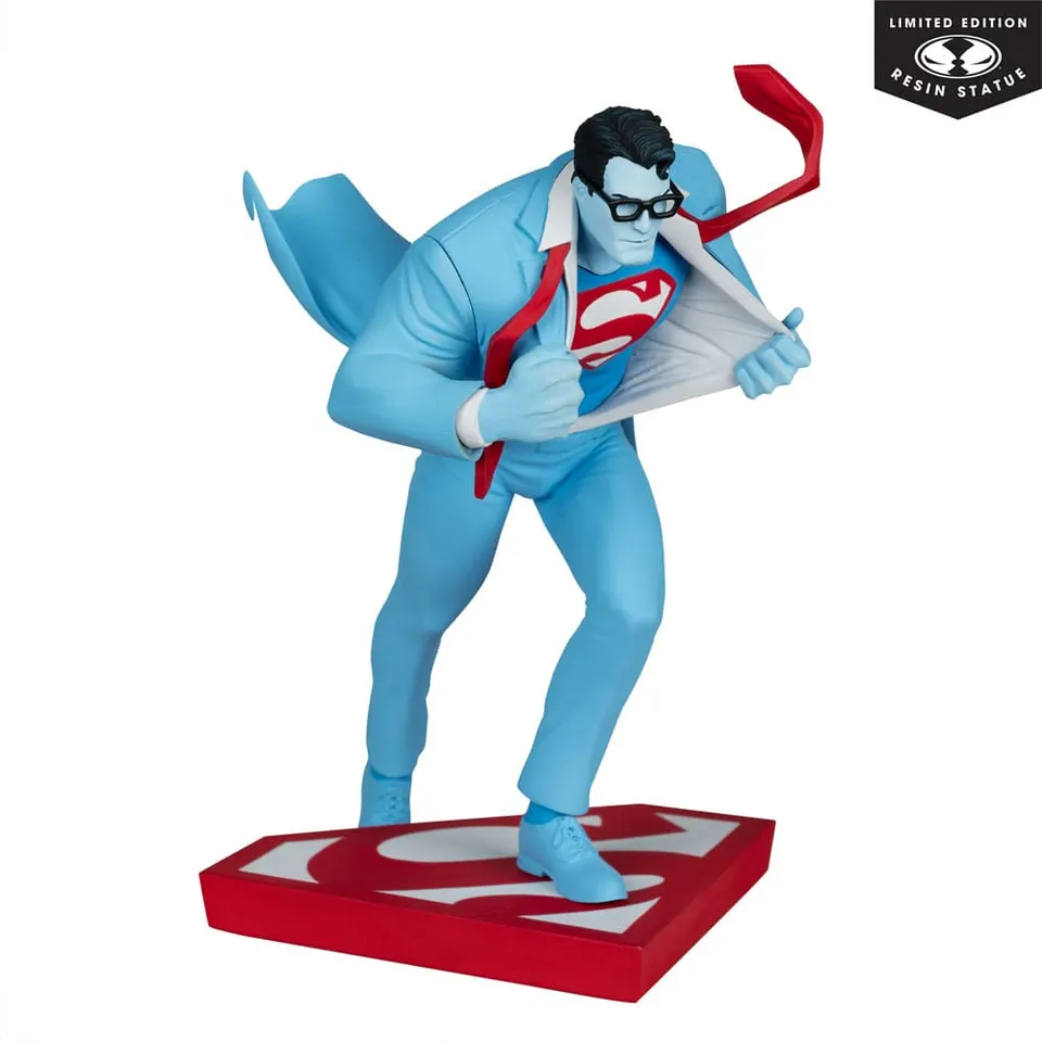 McFarlane Toys DC Direct Superman Red & Blue 1:10 Resin Statue - Image 3