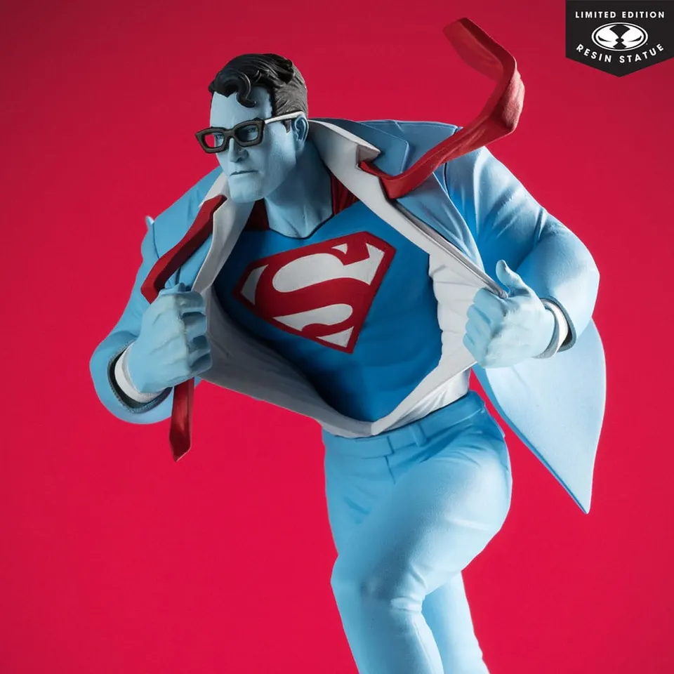 McFarlane Toys DC Direct Superman Red & Blue 1:10 Resin Statue - Image 5