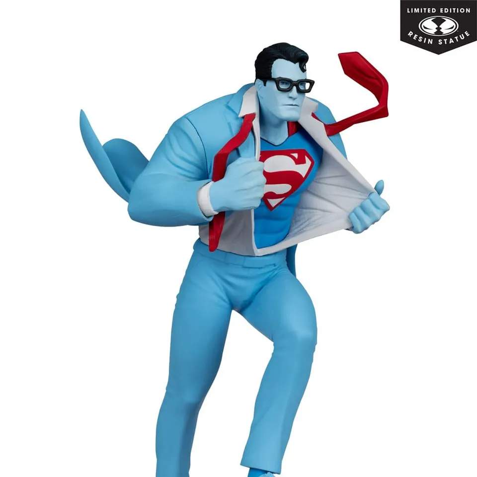 McFarlane Toys DC Direct Superman Red & Blue 1:10 Resin Statue - Image 2