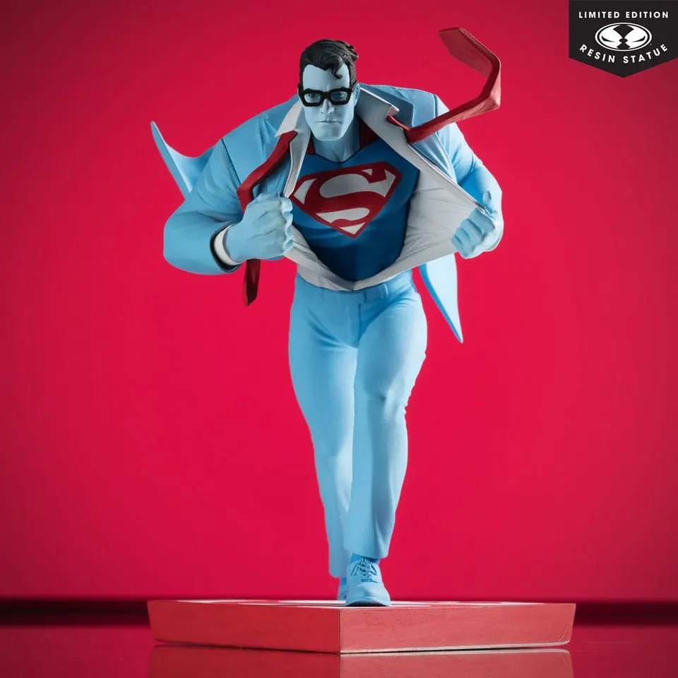 McFarlane Toys DC Direct Superman Red & Blue 1:10 Resin Statue - Image 7