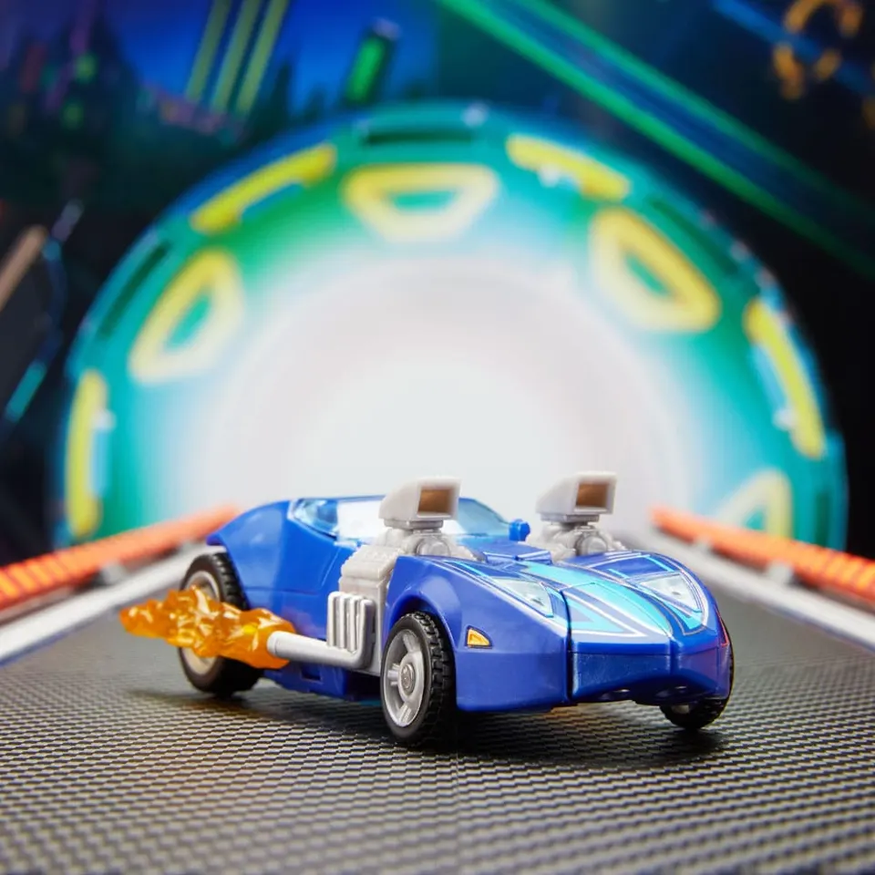 Hasbro Transformers Twin Mill Hot Wheels x Figura Clase Deluxe - Image 10