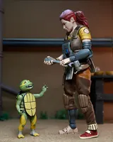 NECA TMNT Ultimate April O'Neil with Baby Yi & Moja – 7" Figure - Thumbnail 7