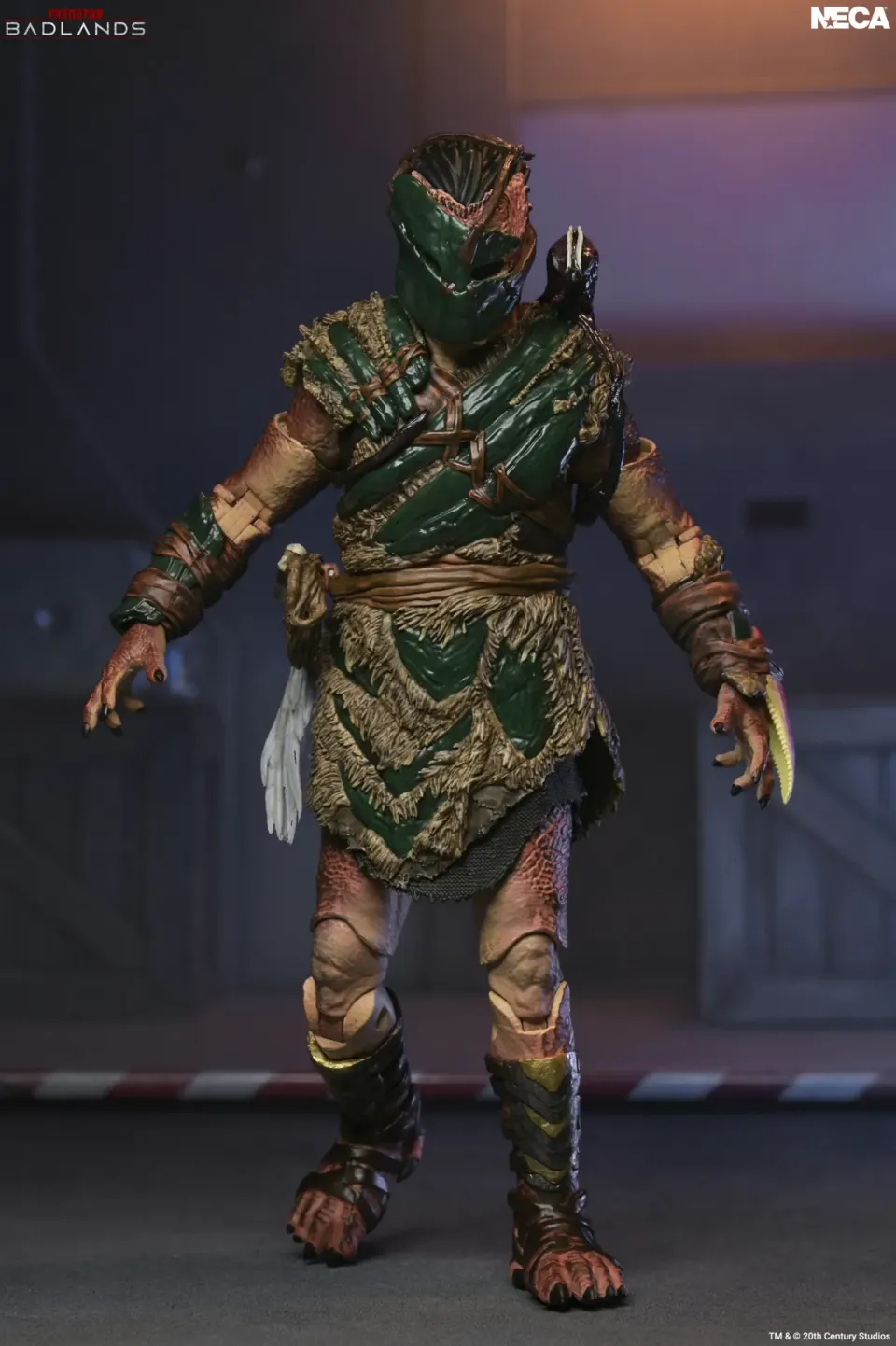 NECA Predator: Badlands Ultimate Dek (Bone Bison Armor) Action Figure - Image 7