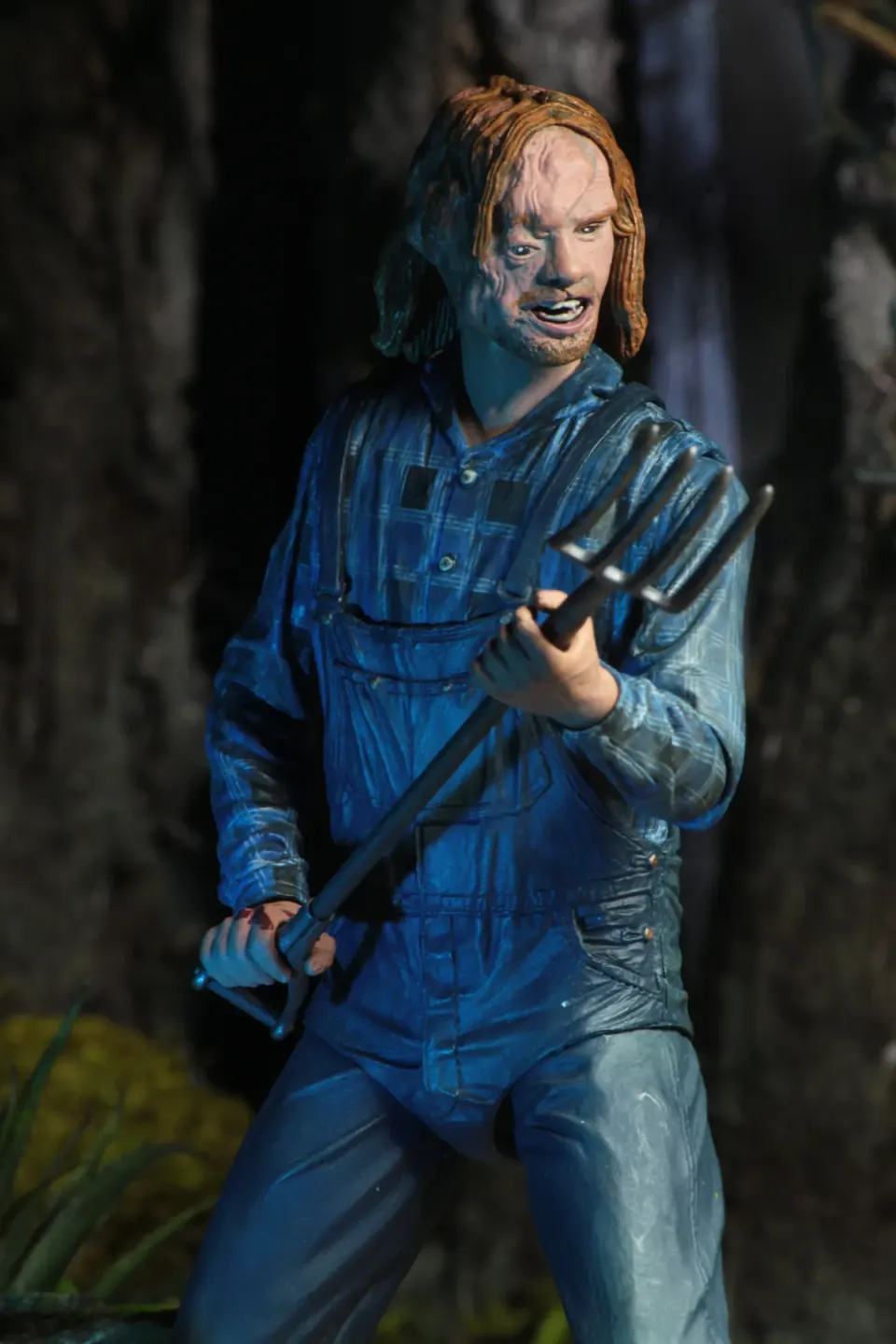 NECA Ultimate Jason Action Figure – Friday the 13th Part 2 (7" Scale) - Image 11
