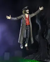 NECA Beetlejuice Ultimate Figurine articulée – Guide touristique Bio‑Écorciateur 7 pouces - Thumbnail 7