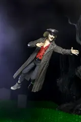 NECA Beetlejuice Ultimate Figurine articulée – Guide touristique Bio‑Écorciateur 7 pouces - Thumbnail 8