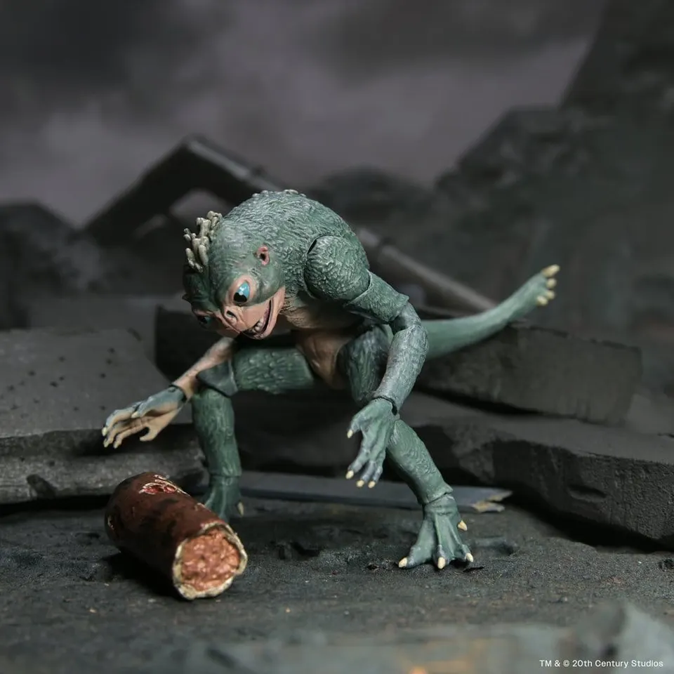 NECA Predator Badlands Ultimate Thia & Bud 7" Action Figure - Image 9