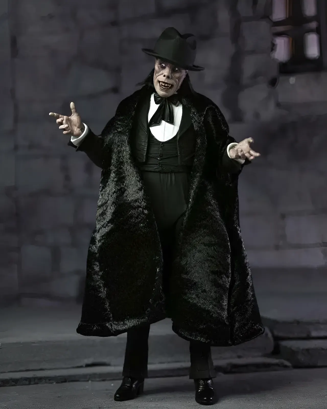 NECA The Phantom 1/6 Scale Statue – Masque of the Red Death - Image 6