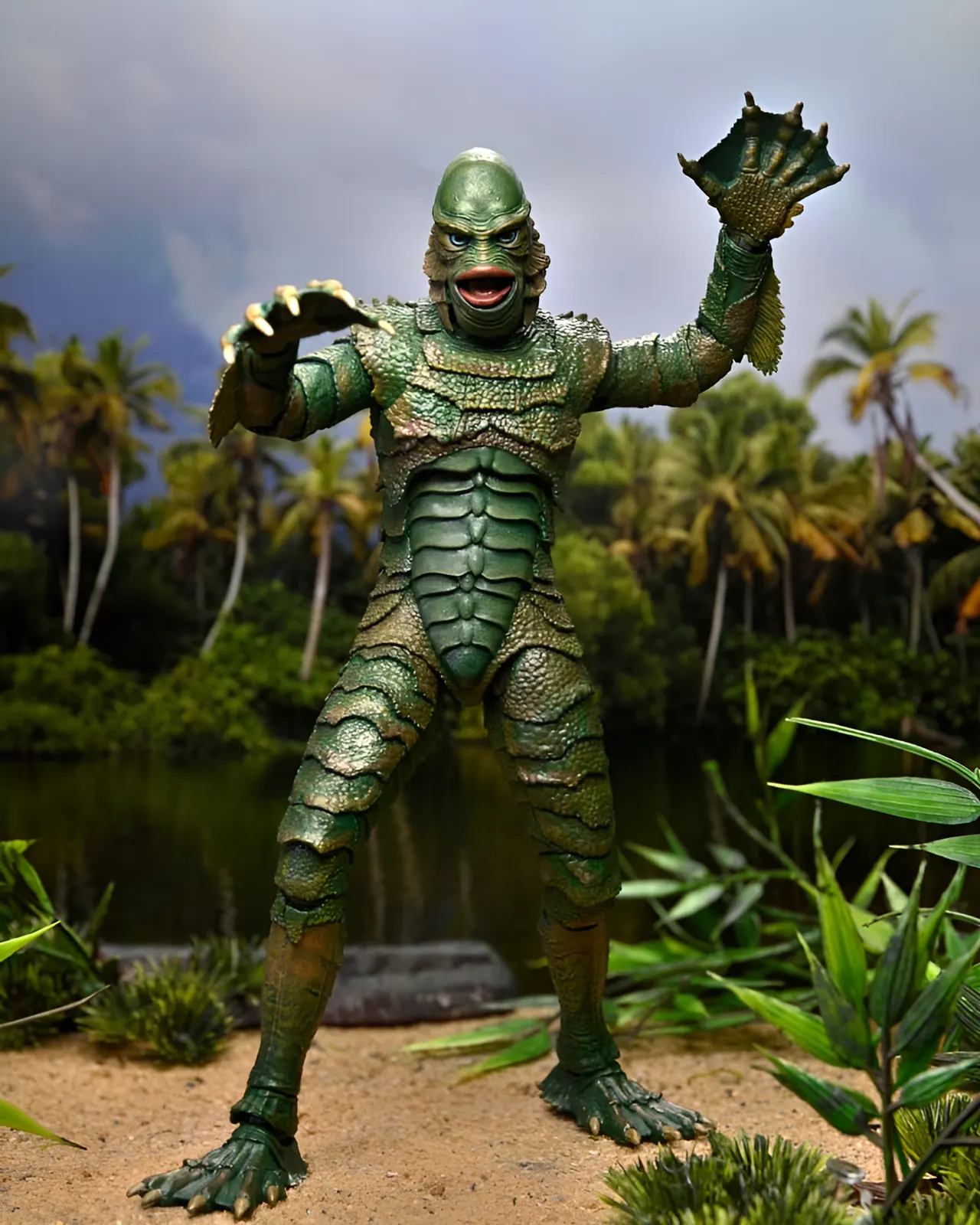 NECA Ultimate 7" Creature from the Black Lagoon Action Figure (Color) - Image 7