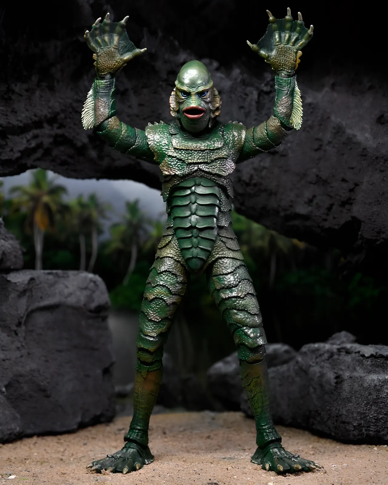 NECA Ultimate 7" Creature from the Black Lagoon Action Figure (Color) - Image 10