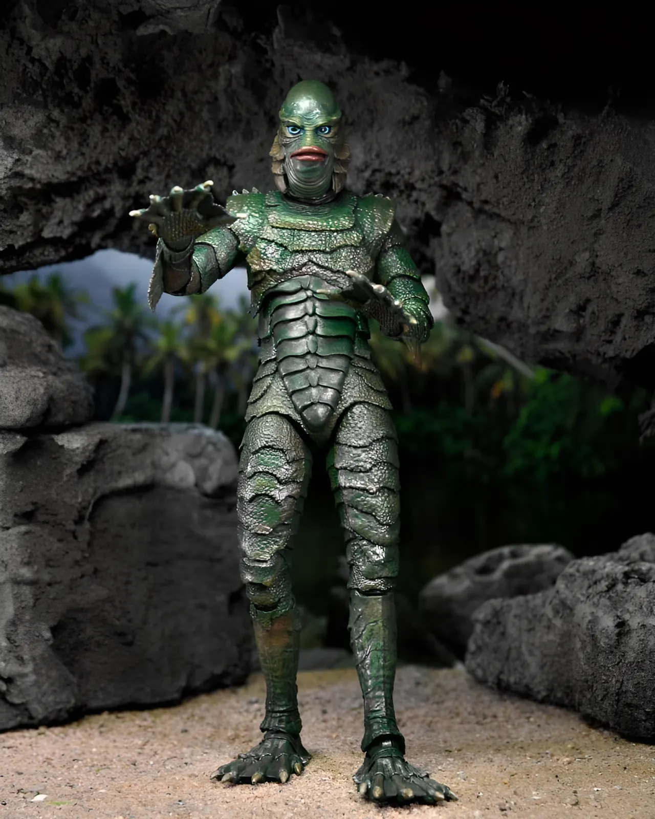 NECA Ultimate 7" Creature from the Black Lagoon Action Figure (Color) - Image 5