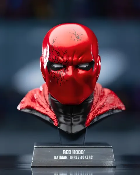 McFarlane Toys Red Hood Mask – Chase 1/3 (Three Jokers)