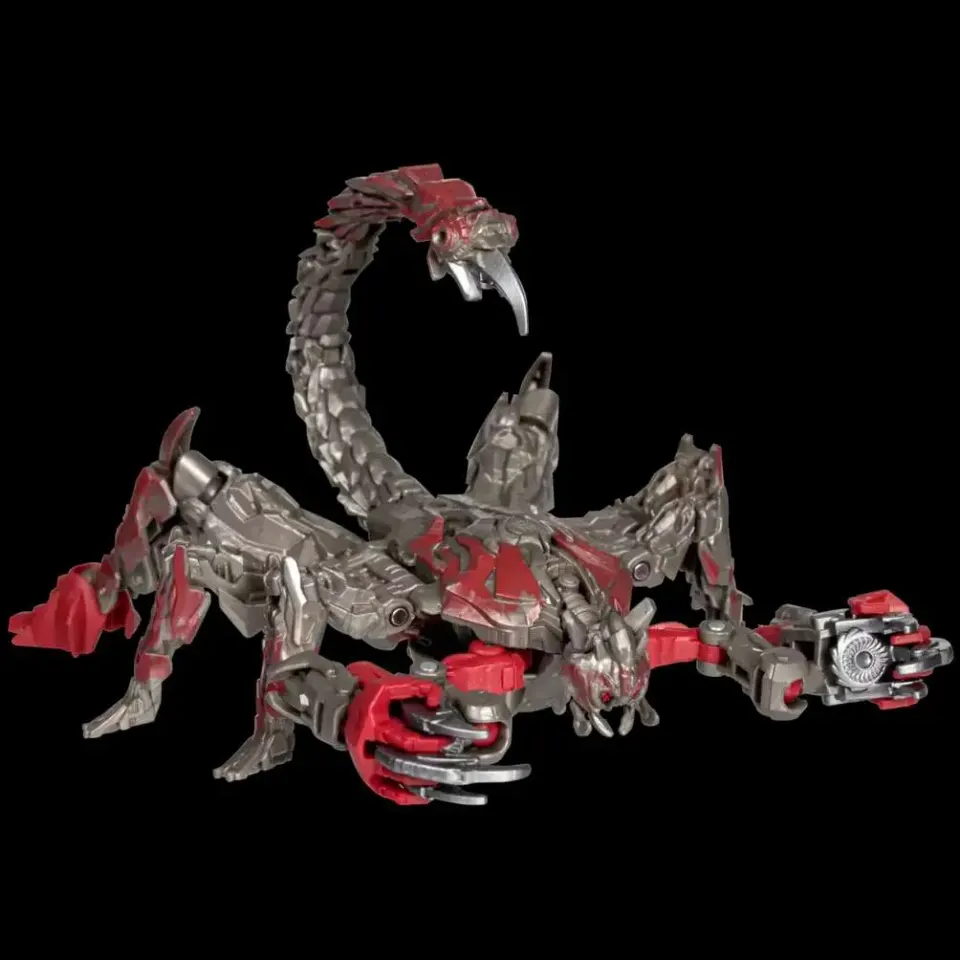 Hasbro Transformers Studio Series Deluxe Double Punch Figure - Image 2