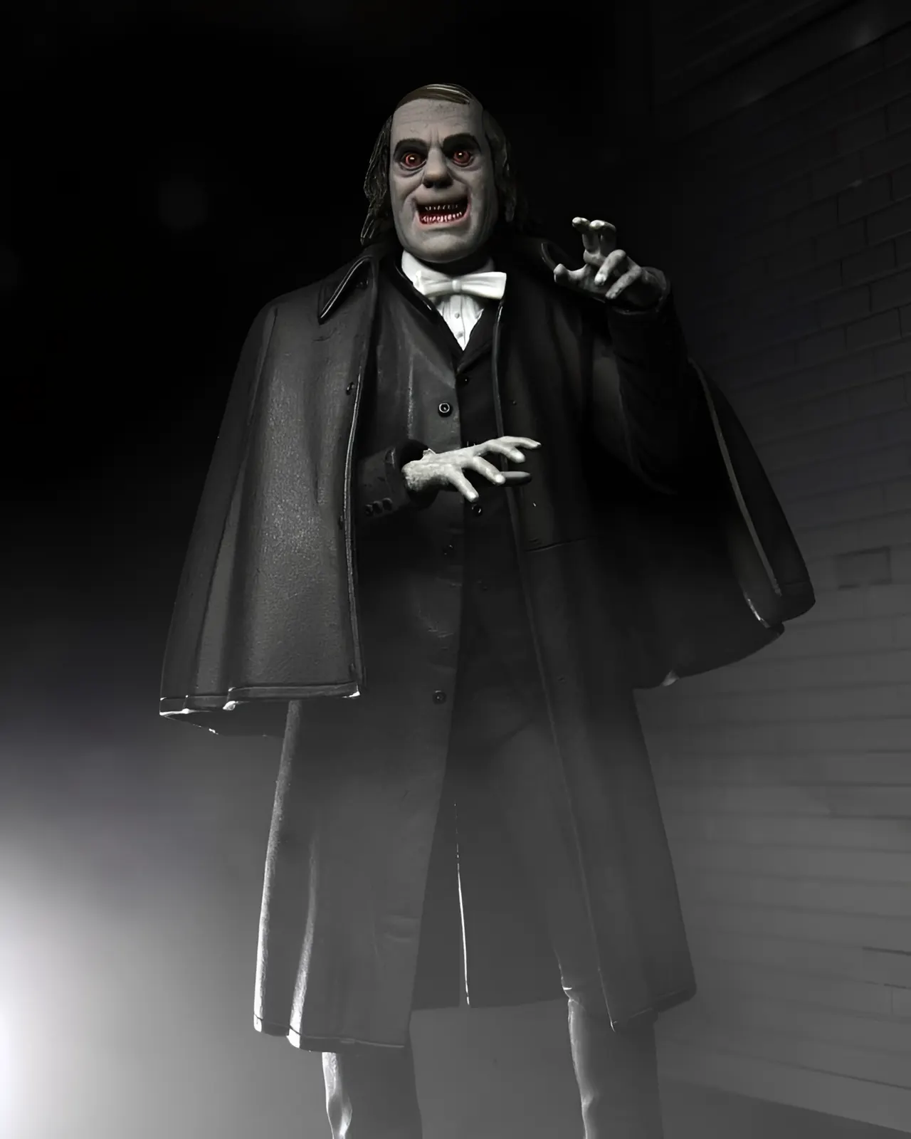 NECA Ultimate London After Midnight Edward C. Burke 7" Action Figure - Image 8