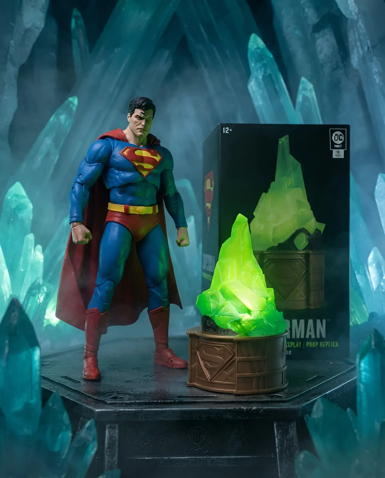 McFarlane Toys DC Direct Superman Kryptonite Brillante Gold Label - Image 7