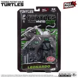 McFarlane Toys TMNT Page Punchers Leonardo Action Figure with Comic - Thumbnail 4