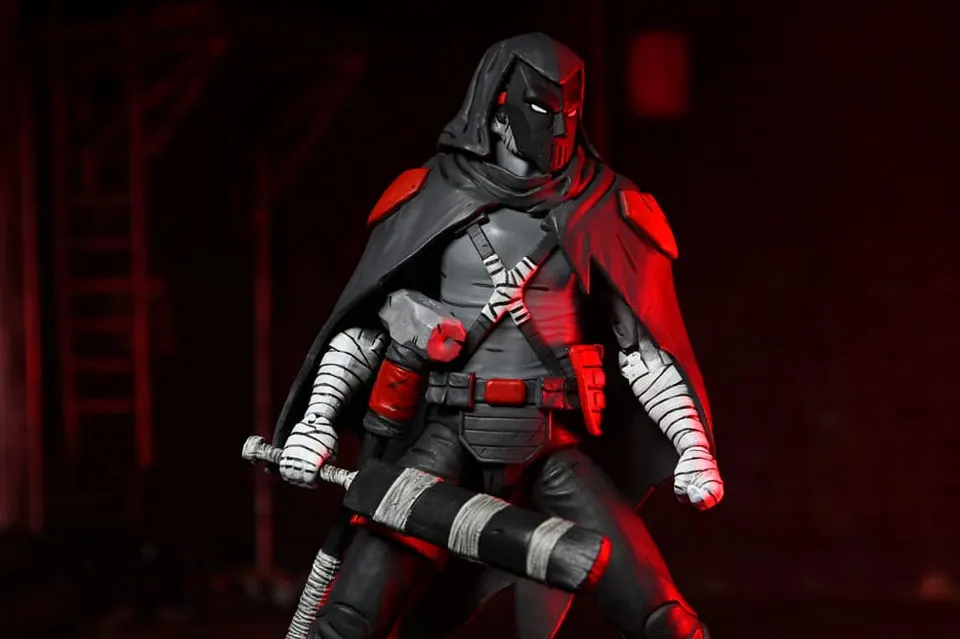 NECA TMNT 7" The Last Ronin – Casey (Nightwatcher) Action Figure - Image 3