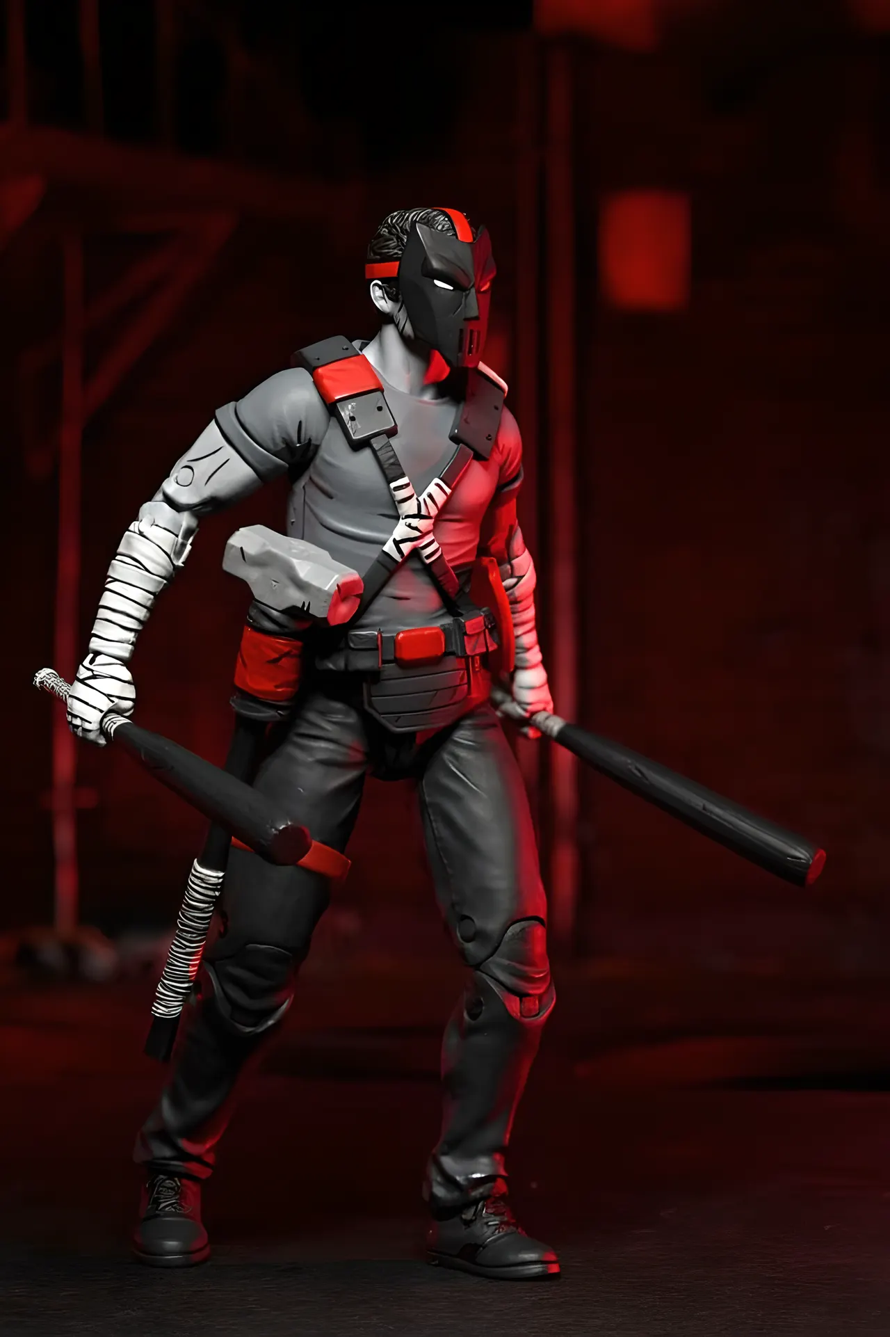 NECA TMNT 7" The Last Ronin – Casey (Nightwatcher) Action Figure - Image 4