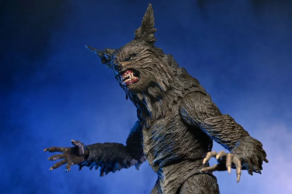 NECA The Howling Ultimate Werewolf Action Figure – 7\" Scale - Image 5