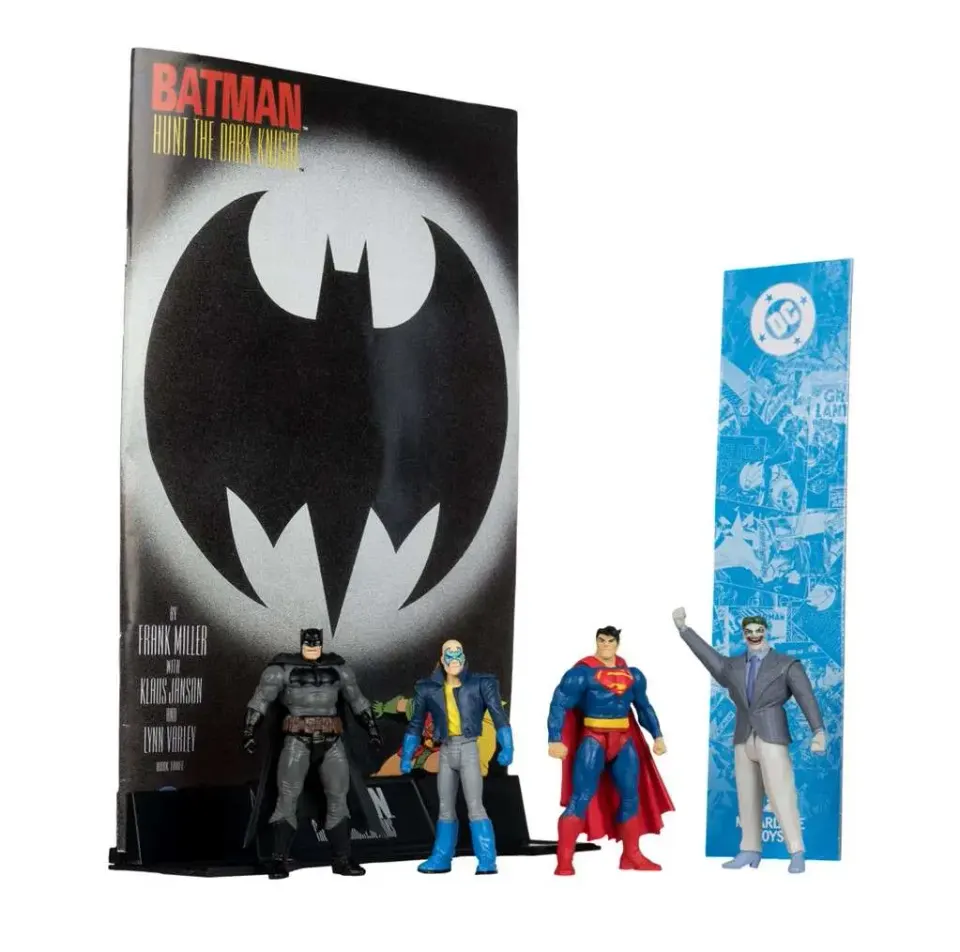 McFarlane Toys Batman – The Dark Knight Returns 3" Page Puncher - Image 1