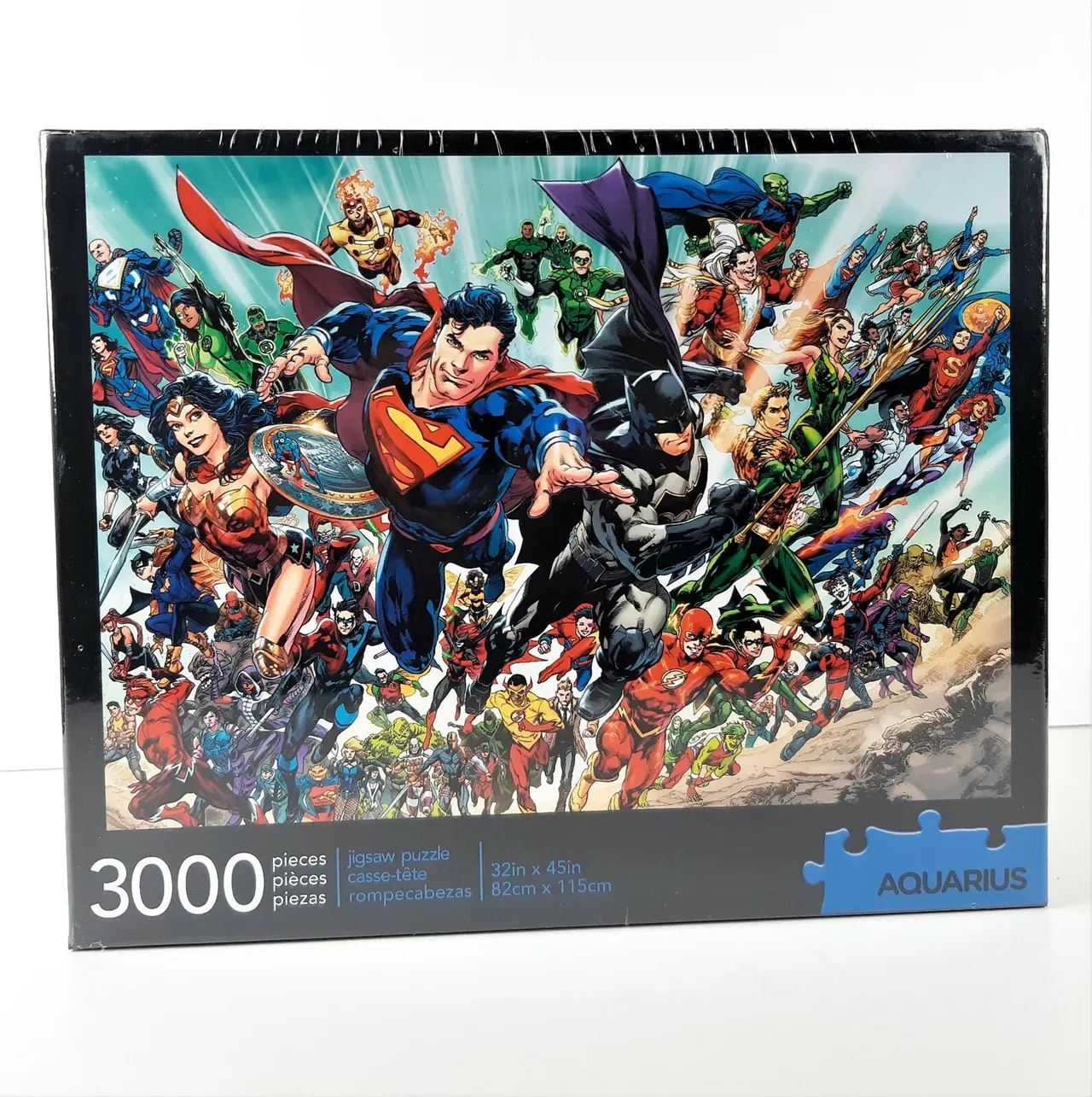 Aquarius DC Comics 3000‑Piece Superman & Batman Puzzle - Image 1