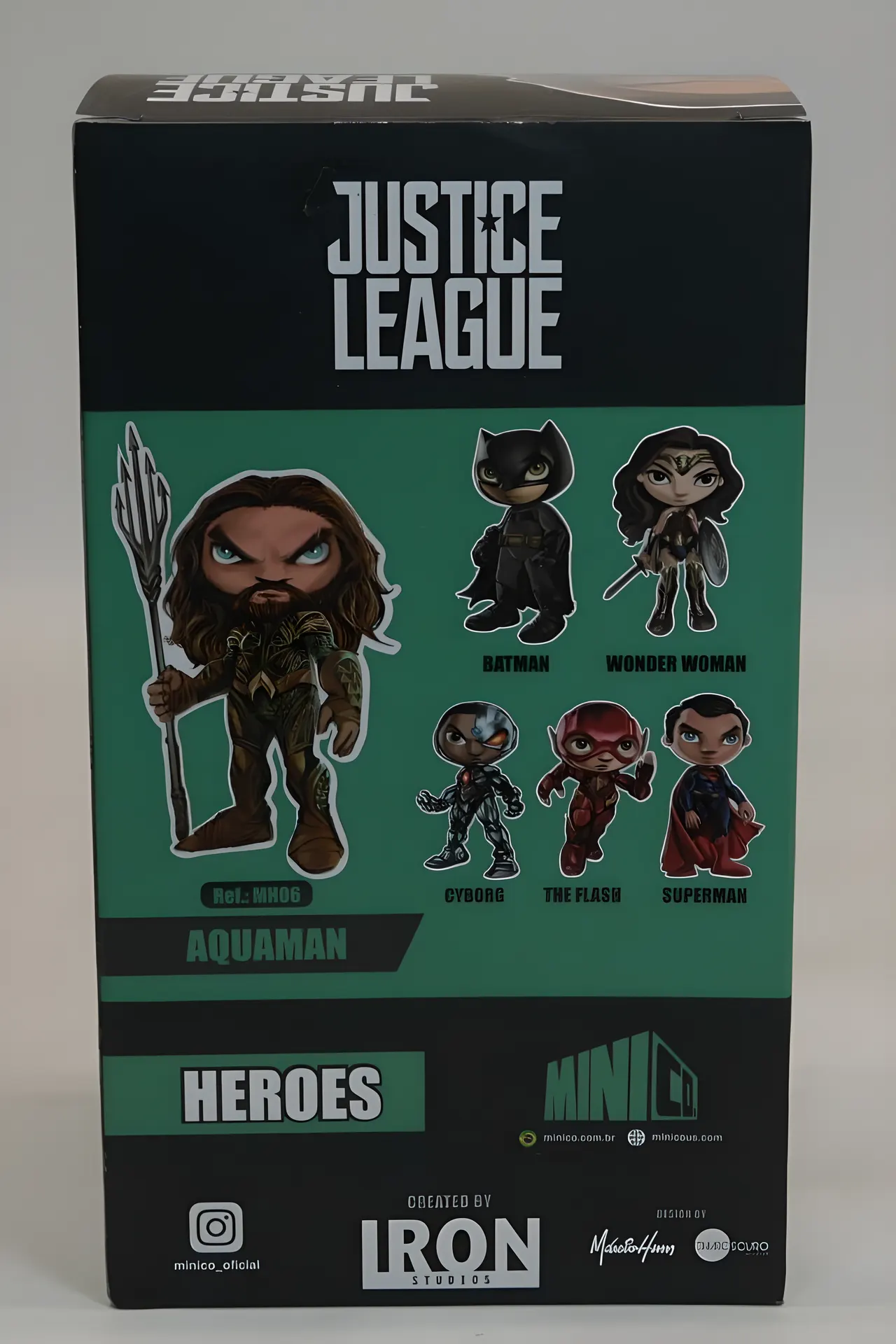 Iron Studios MiniCo Aquaman Figure – DC Comics Collectible - Image 4