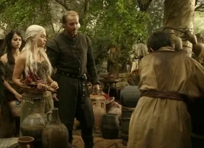 Daenerys & Jorah (Moments scene) 8