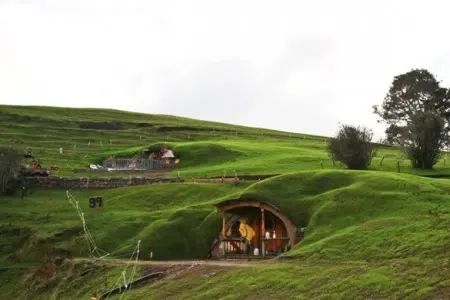 Bilbo Baggins (The Hobbit film series) 2